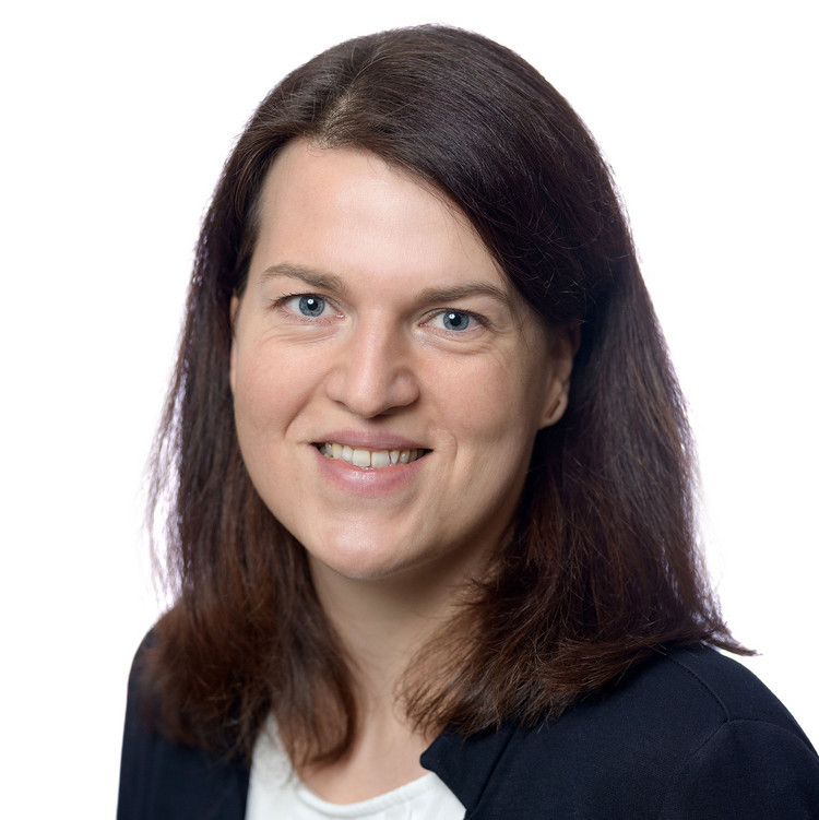 Portraitfoto von Carolin Franke Portraitfoto von Carolin Franke